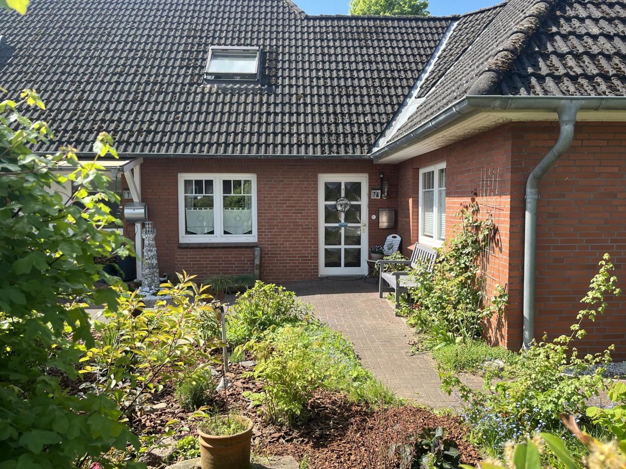 Nord-Ostsee-Nest - Fewo Mit Sonnenterrasse Und Wallbox Tarp Exterior photo